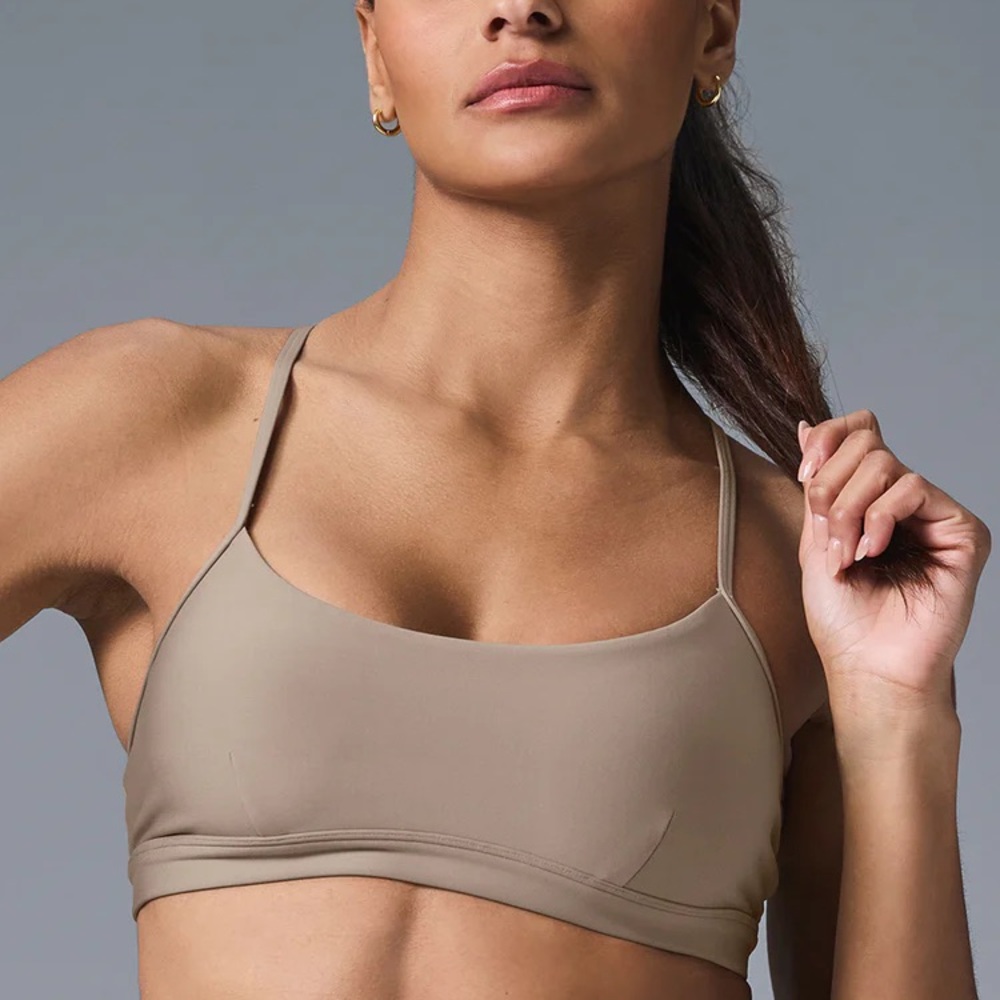 Alo Yoga Airlift Intrigue Bra